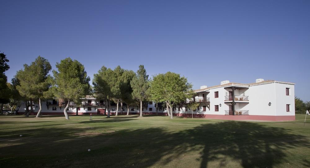 Parador De Albacete Hotel Exterior photo