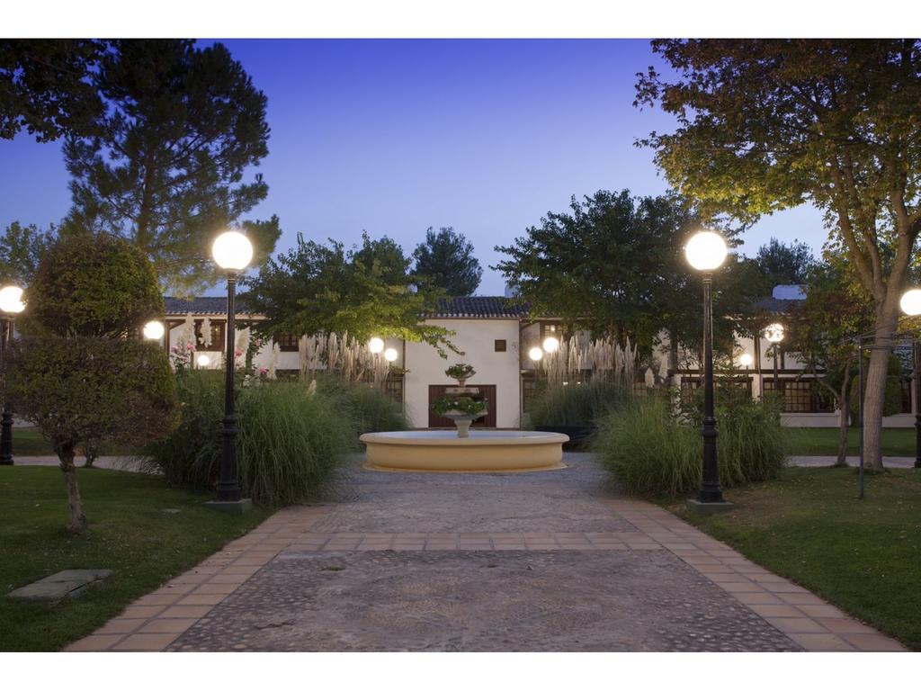 Parador De Albacete Hotel Exterior photo