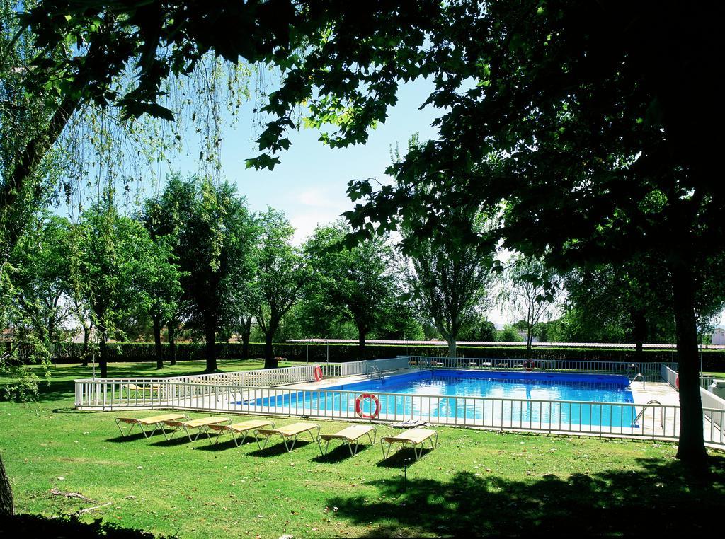 Parador De Albacete Hotel Exterior photo