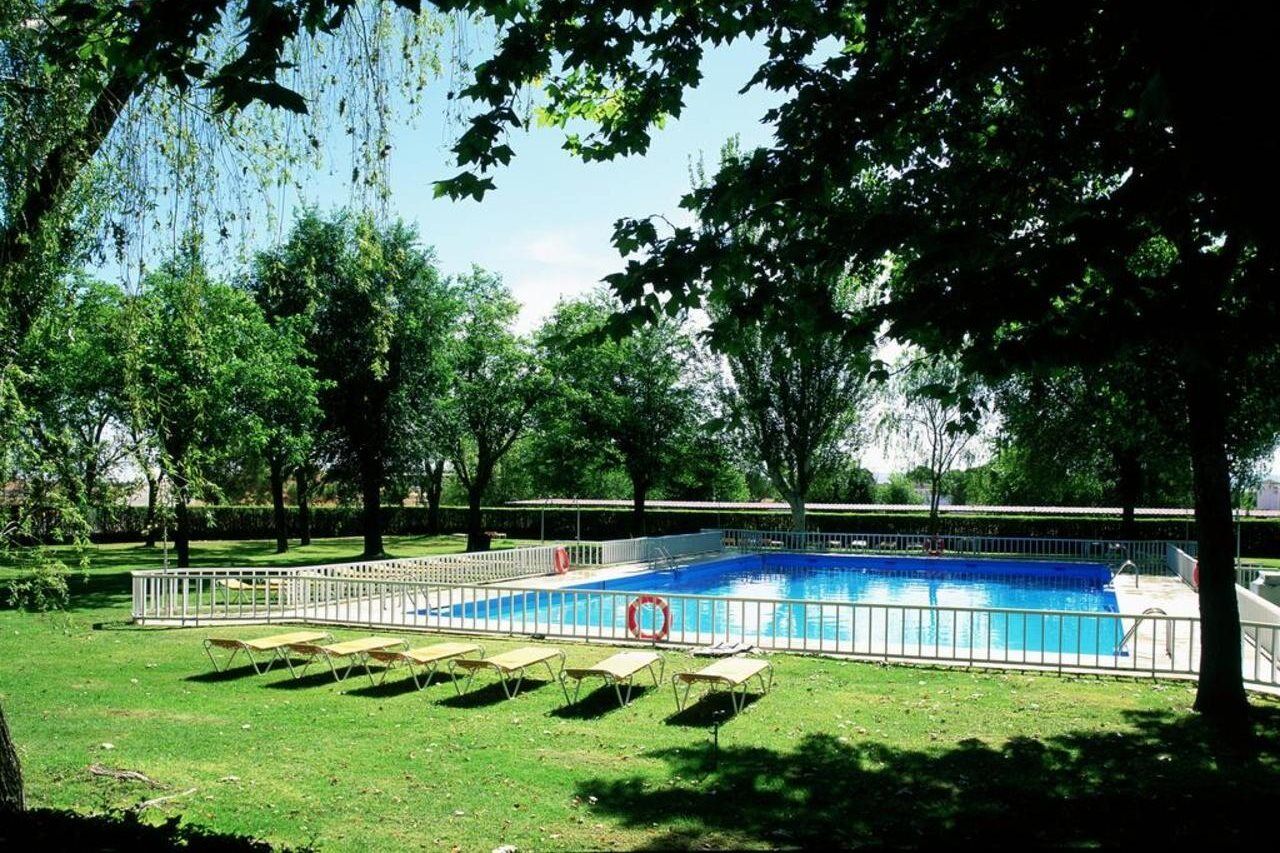 Parador De Albacete Hotel Exterior photo